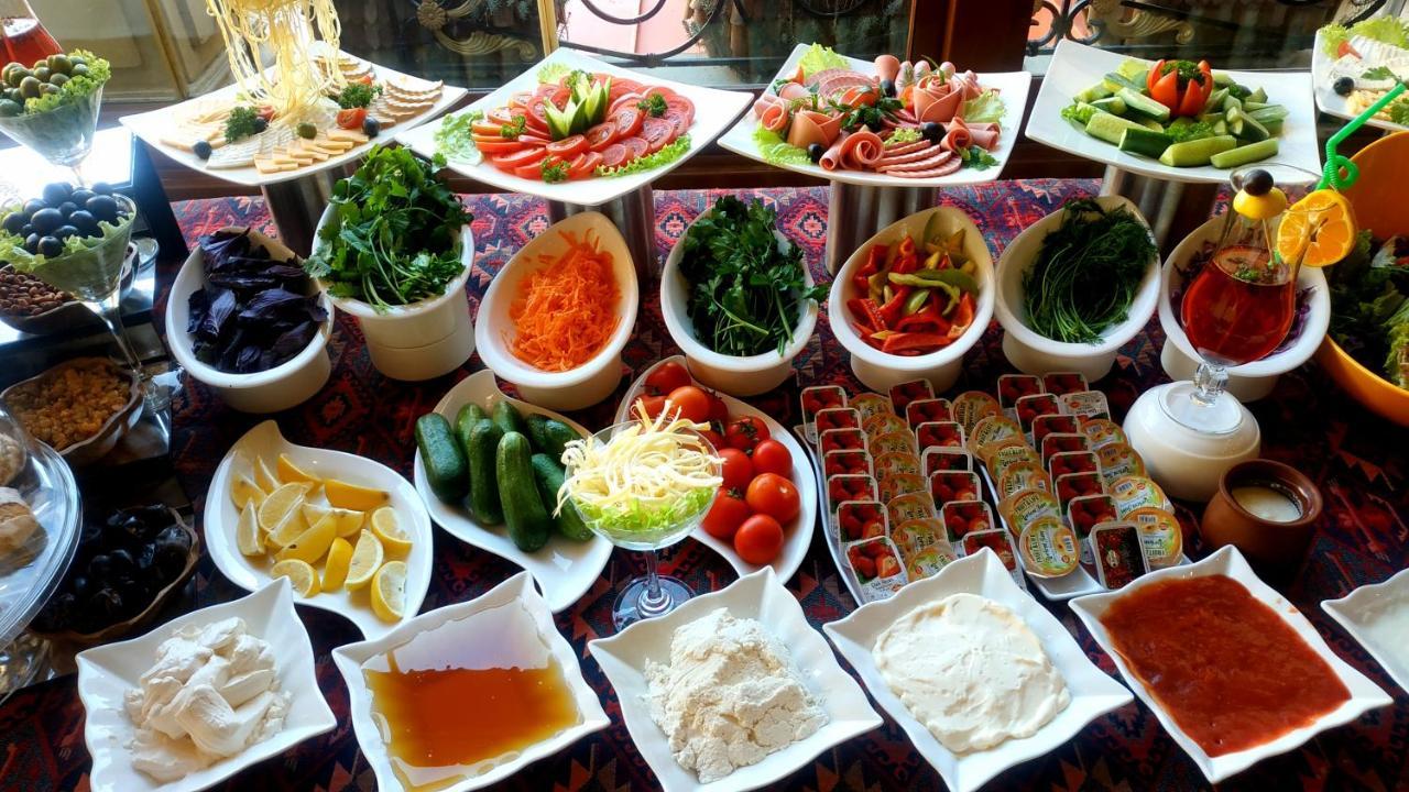 Palace Hotel 5*